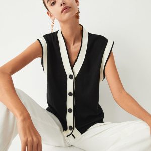 Contrast Trim Sweater Vest