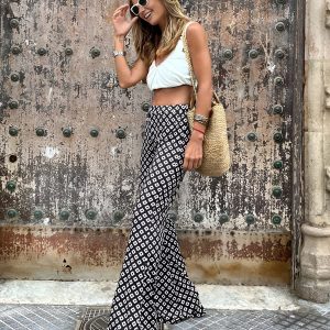 Geometrical Print Flare Pants