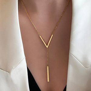 Geometric Pendant Chain Necklace