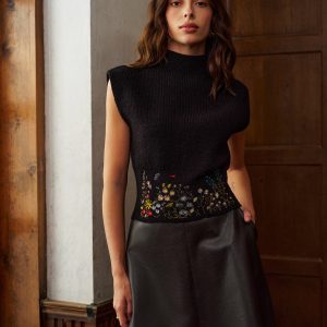 Stand Collar Embroidery Floral Sweater Vest