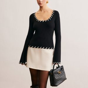 Bell-Sleeve Contrast Trim Knit Top