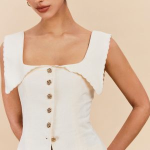 Cotton & Linen Scalloped Collar Buttoned Top