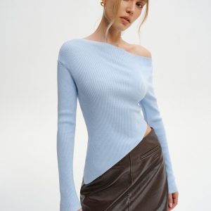Wool-Blend Asymmetric Hem Knit Top