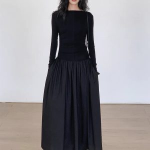 Pleated Patchwork Knit Long Sleeve Midi Dress