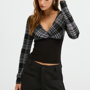 Plaid Paneled Slim-Fit Knit Long Sleeve Blouse