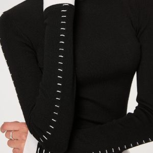 Contrast Stitch Wool-Blend Knit Top