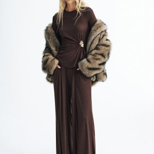 Metal Detail Top and Wide-Leg Pants Set