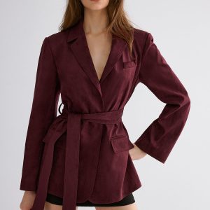 Minimal Belted Blazer