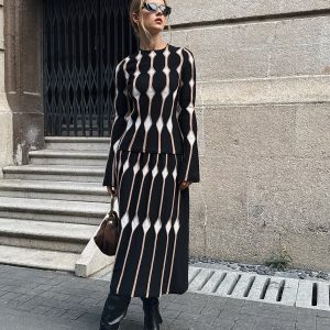 Geometric Pattern Knitted Maxi Skirt