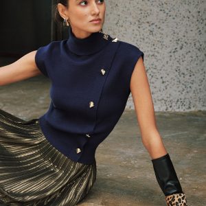 Metal Detail Turtleneck Sleeveless Knit Vest