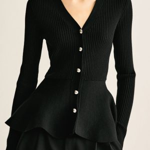 Oversized Ribbed Panel Bud Waist Button Knit Top