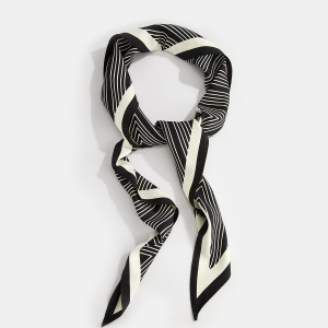 Geometric Striped Triangular Scarf